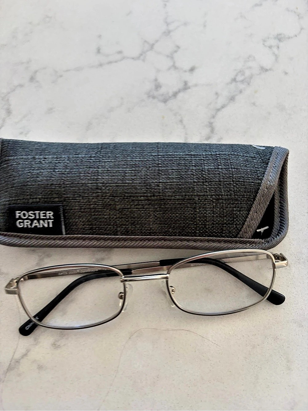 Foster Grant Metal Frame Glasses in Silver & Black
